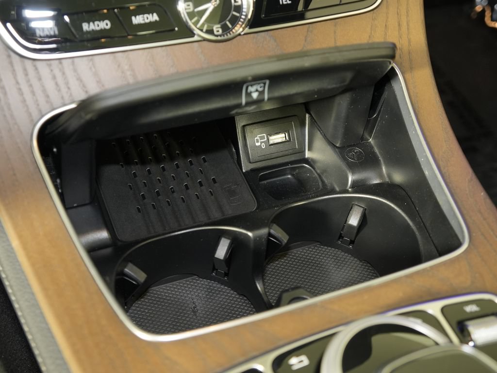 Certified 2020 Mercedes-Benz E 350 4MATIC Sedan image 26