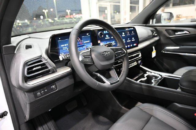 New 2027 Chevrolet Traverse LT w/ Midnight/Sport Edition FWD image 22