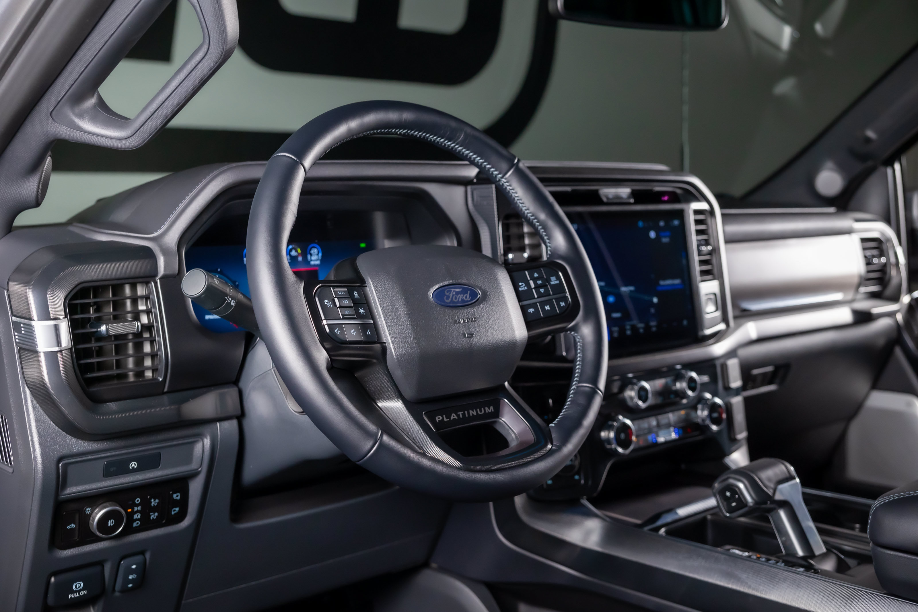 Used 2025 Ford F150 Platinum w/ Equipment Group 702A High AWD/4WD image 31