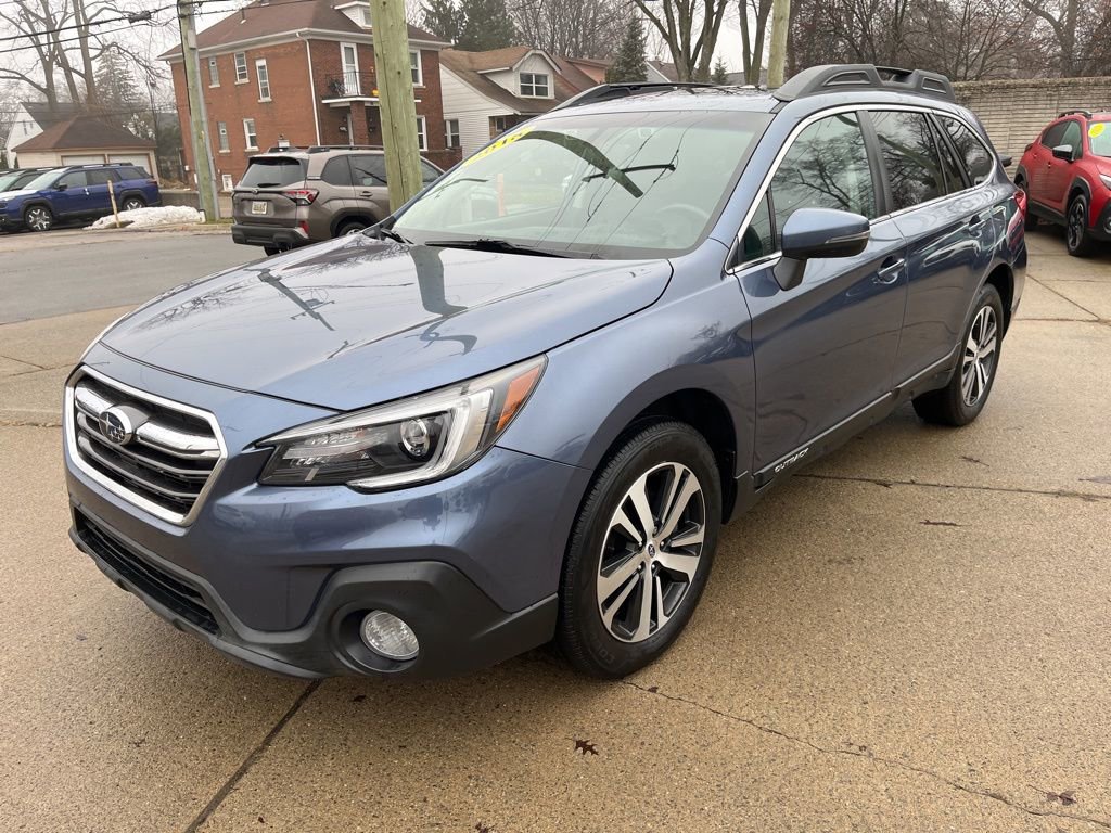 Used 2018 Subaru Outback 2.5i Limited image 1