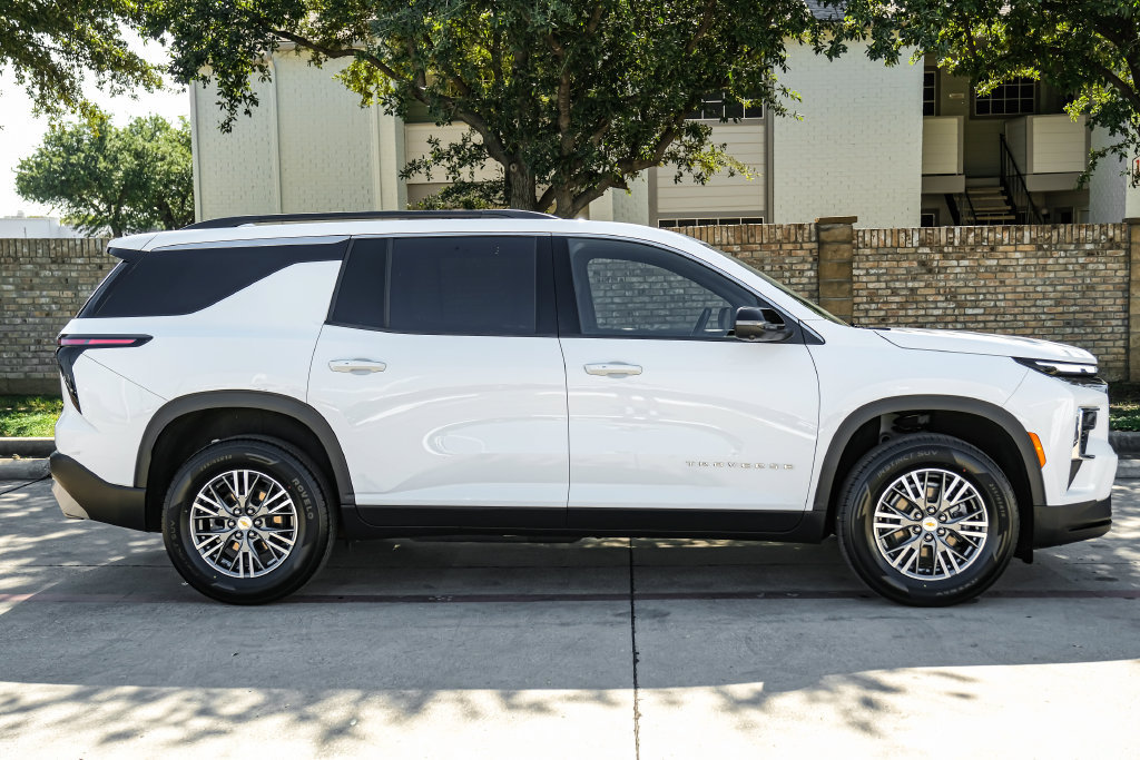 Used 2024 Chevrolet Traverse LT AWD/4WD image 15