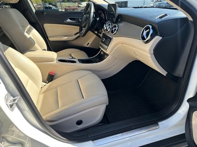 Used 2018 Mercedes-Benz GLA 250 4MATIC image 16
