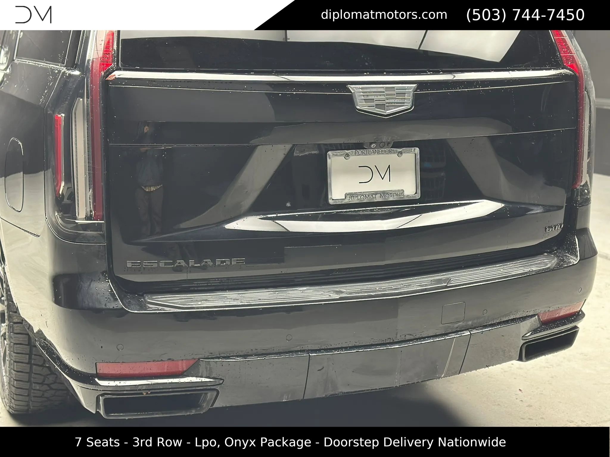 Used 2023 Cadillac Escalade ESV Sport Platinum w/ LPO, ONYX Package AWD/4WD image 16