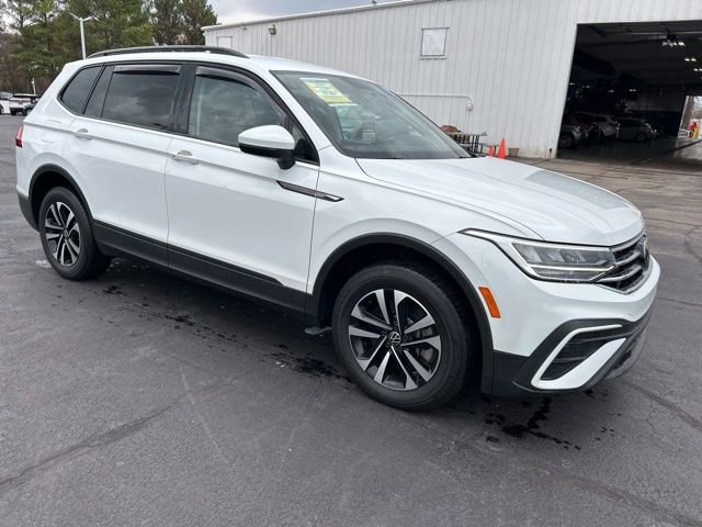 Certified 2022 Volkswagen Tiguan S image 5