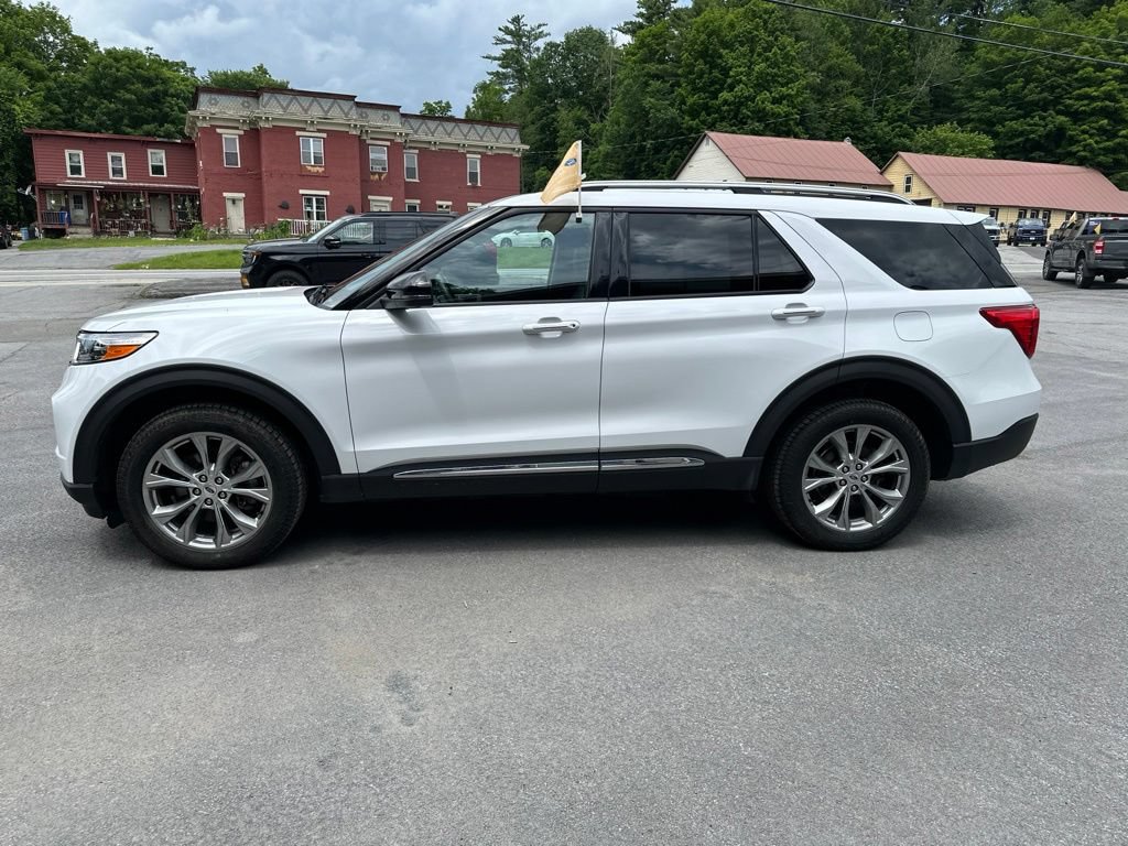 Certified 2021 Ford Explorer Limited w/ Equipment Group 301A AWD/4WD image 8