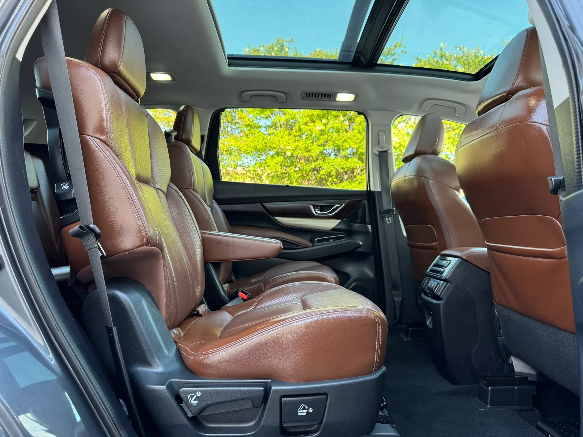Used 2019 Subaru Ascent Touring AWD/4WD image 32