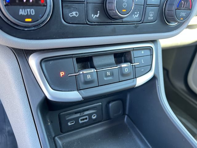 Certified 2023 GMC Terrain SLT w/ Infotainment Package II AWD/4WD image 21