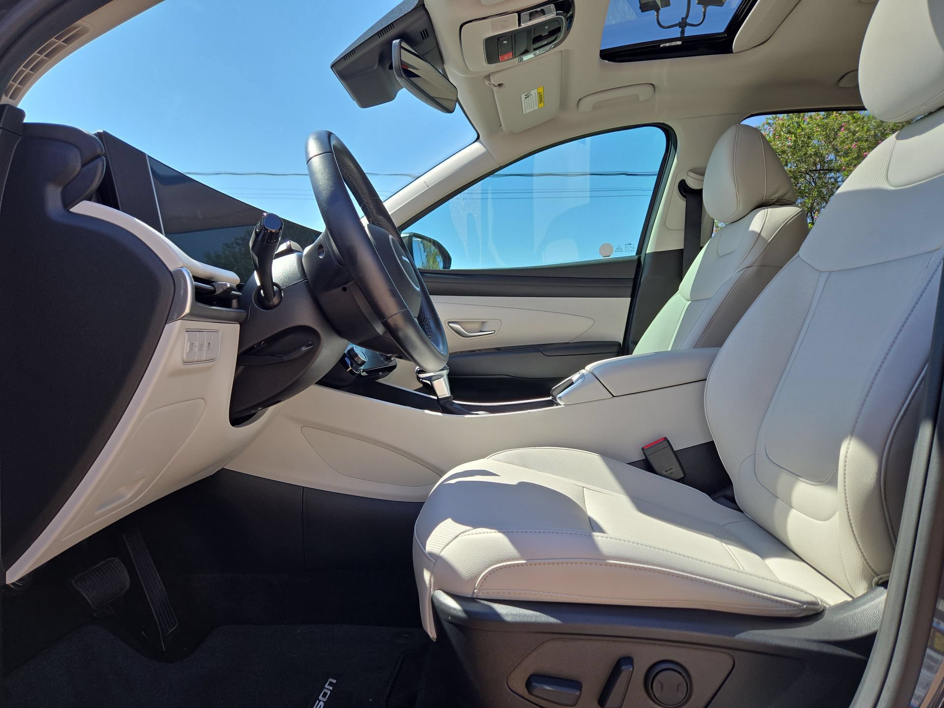 Used 2025 Hyundai Tucson SEL FWD image 16