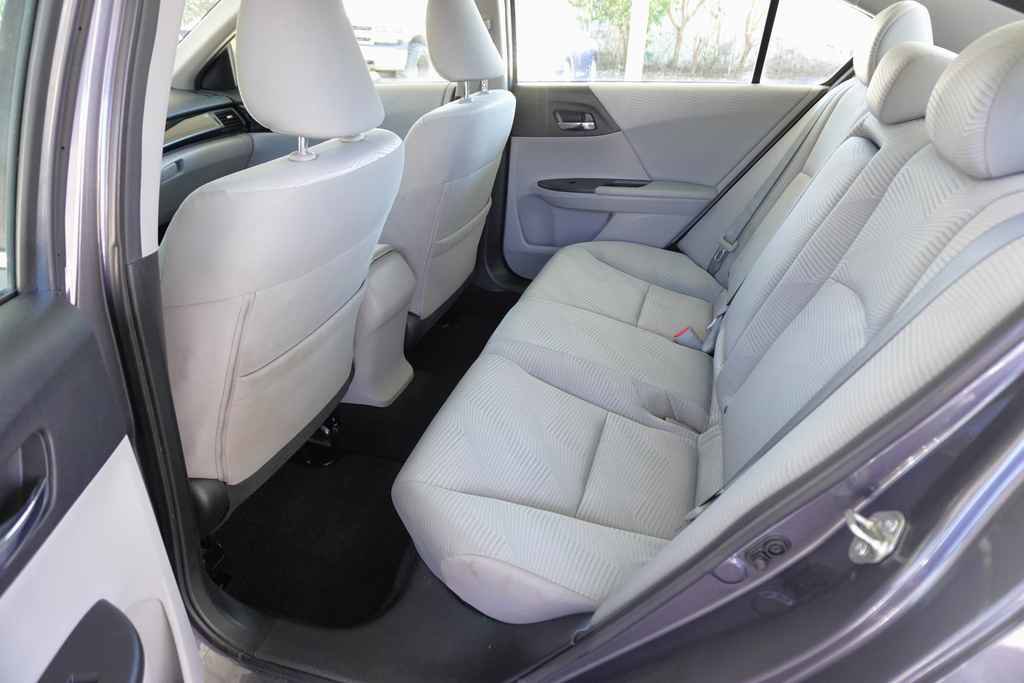 Used 2017 Honda Accord LX image 10