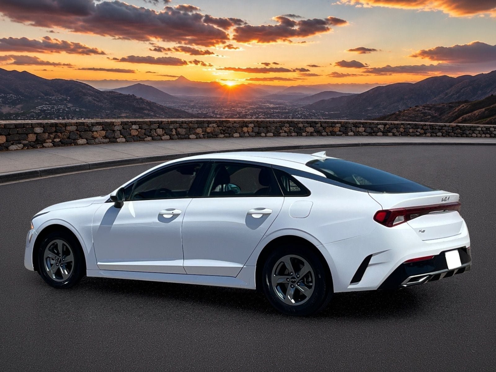 Used 2022 Kia K5 LXS FWD image 4