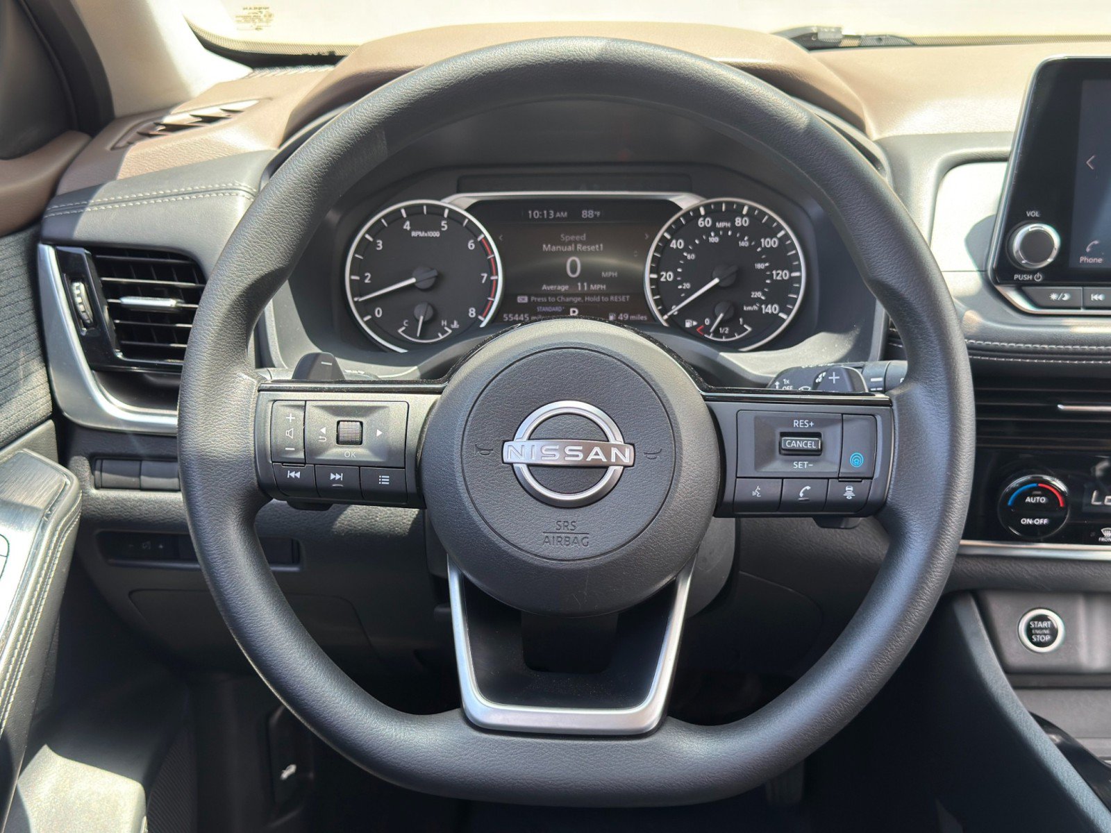 Used 2022 Nissan Rogue SV FWD image 18