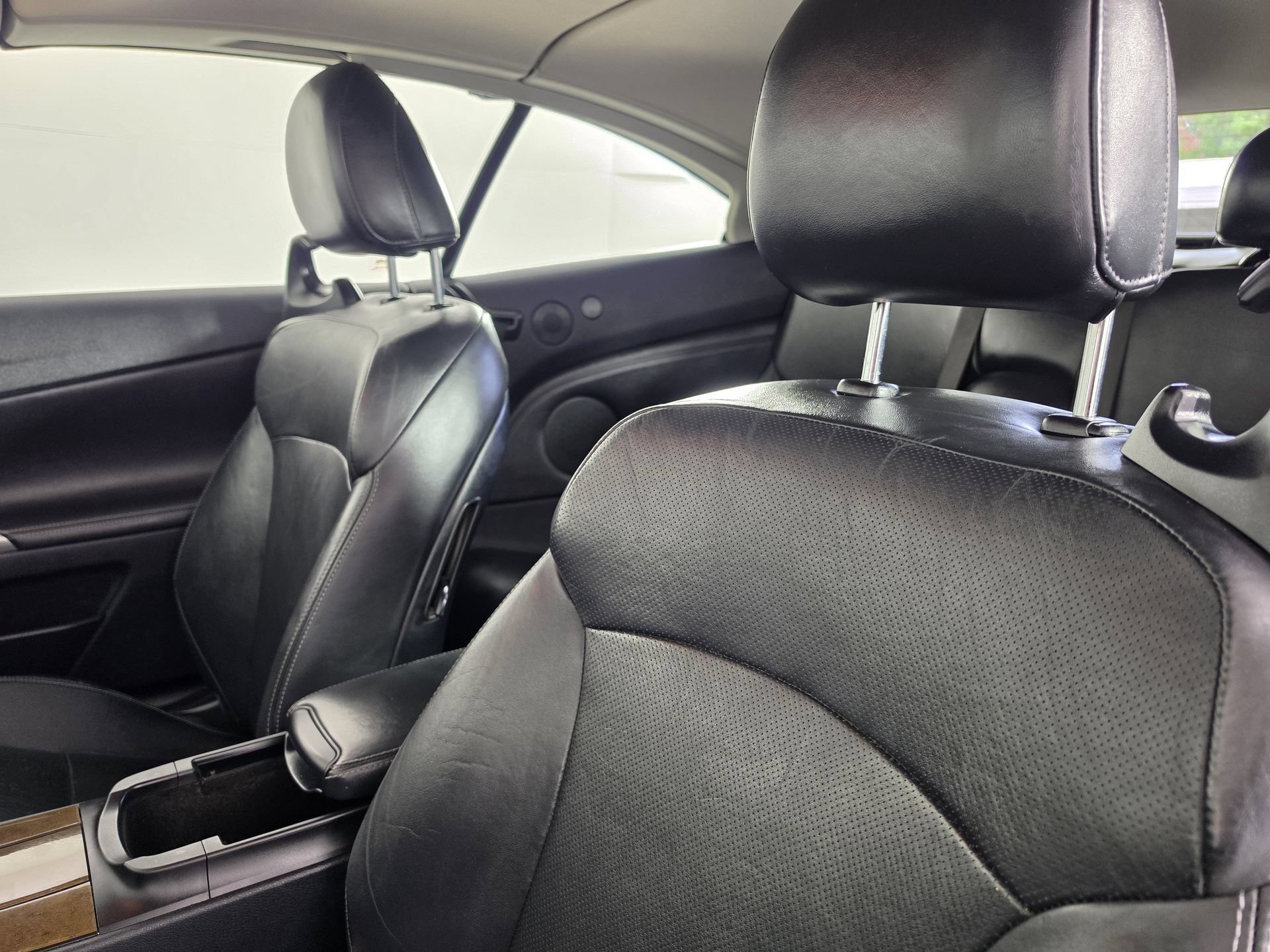 Used 2010 Lexus IS 350C RWD image 16