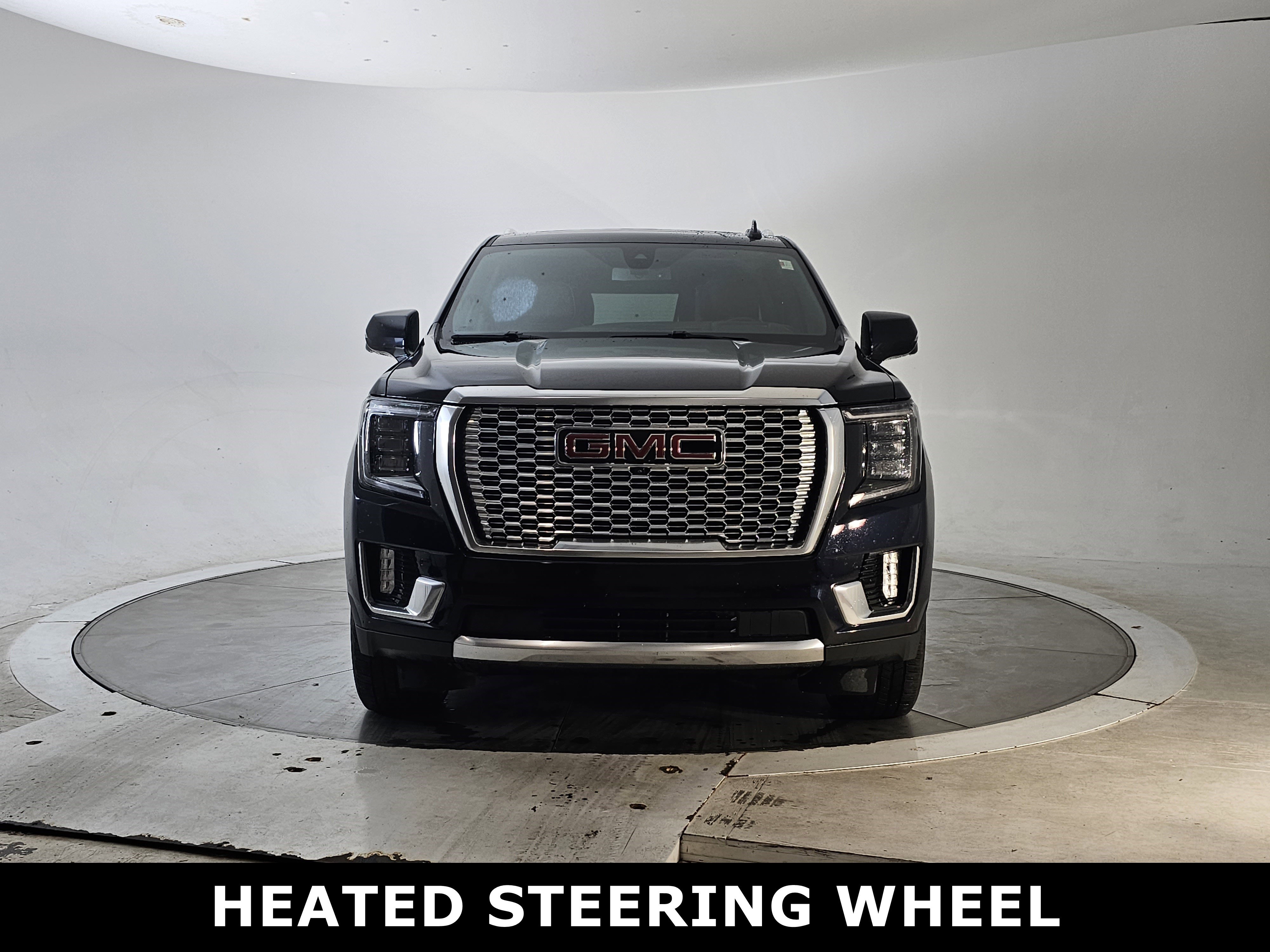 Used 2021 GMC Yukon XL Denali image 4