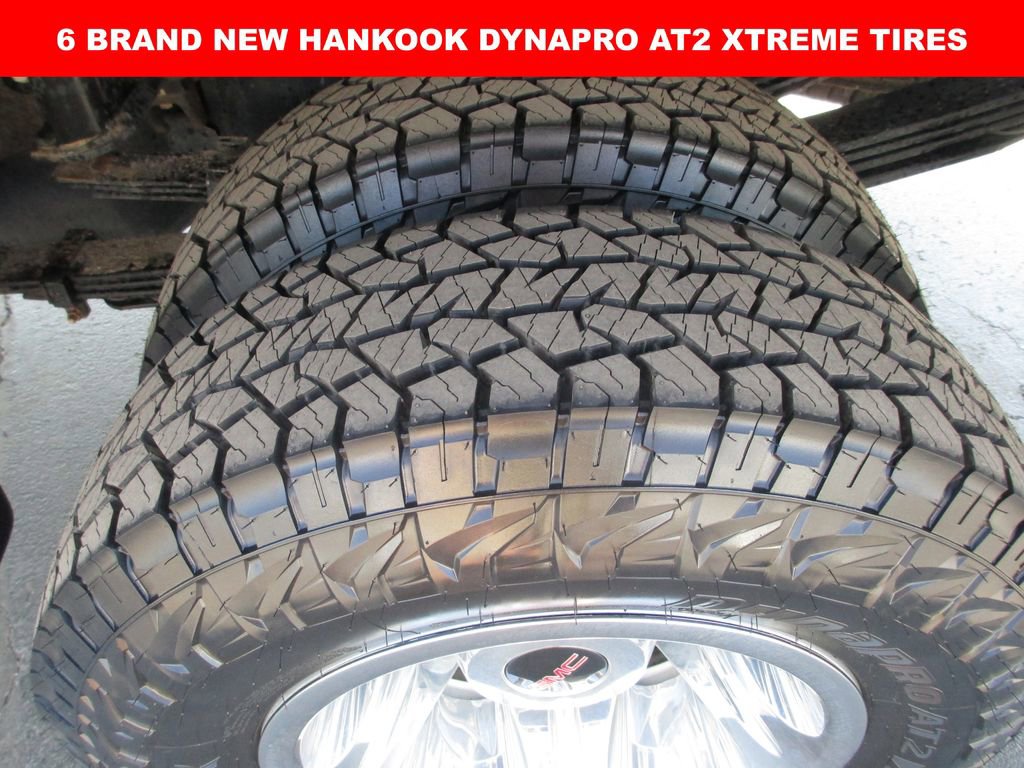 Used 2022 GMC Sierra 3500 SLE w/ SLE Value Package image 4