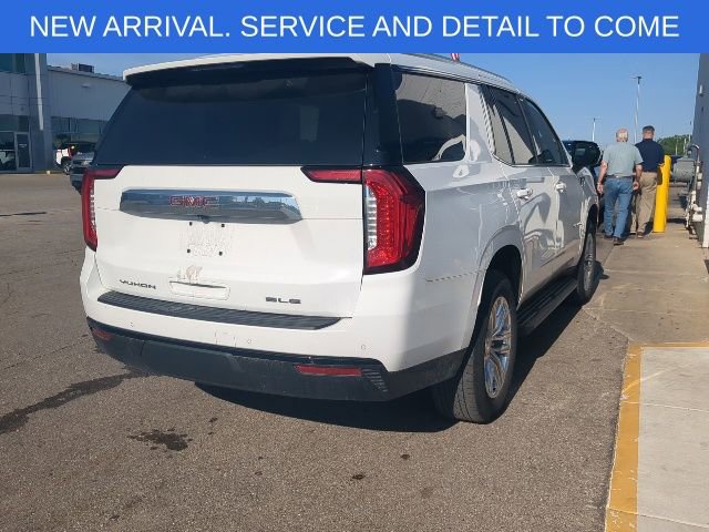 Used 2023 GMC Yukon SLE w/ Gmc Pro Safety Plus Package AWD/4WD image 8