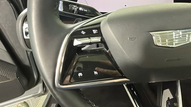 Used 2024 Cadillac Lyriq Tech RWD image 16