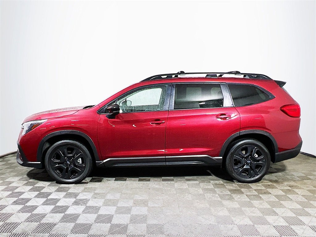 Used 2024 Subaru Ascent Onyx Edition image 5