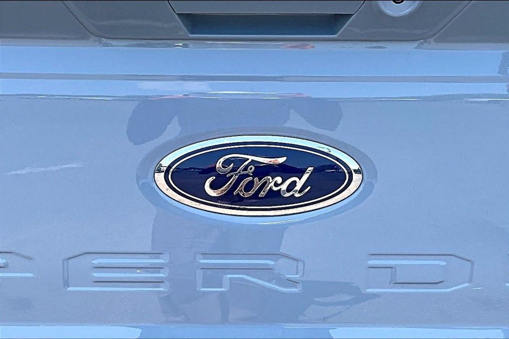 Used 2024 Ford F250 Lariat AWD/4WD image 27