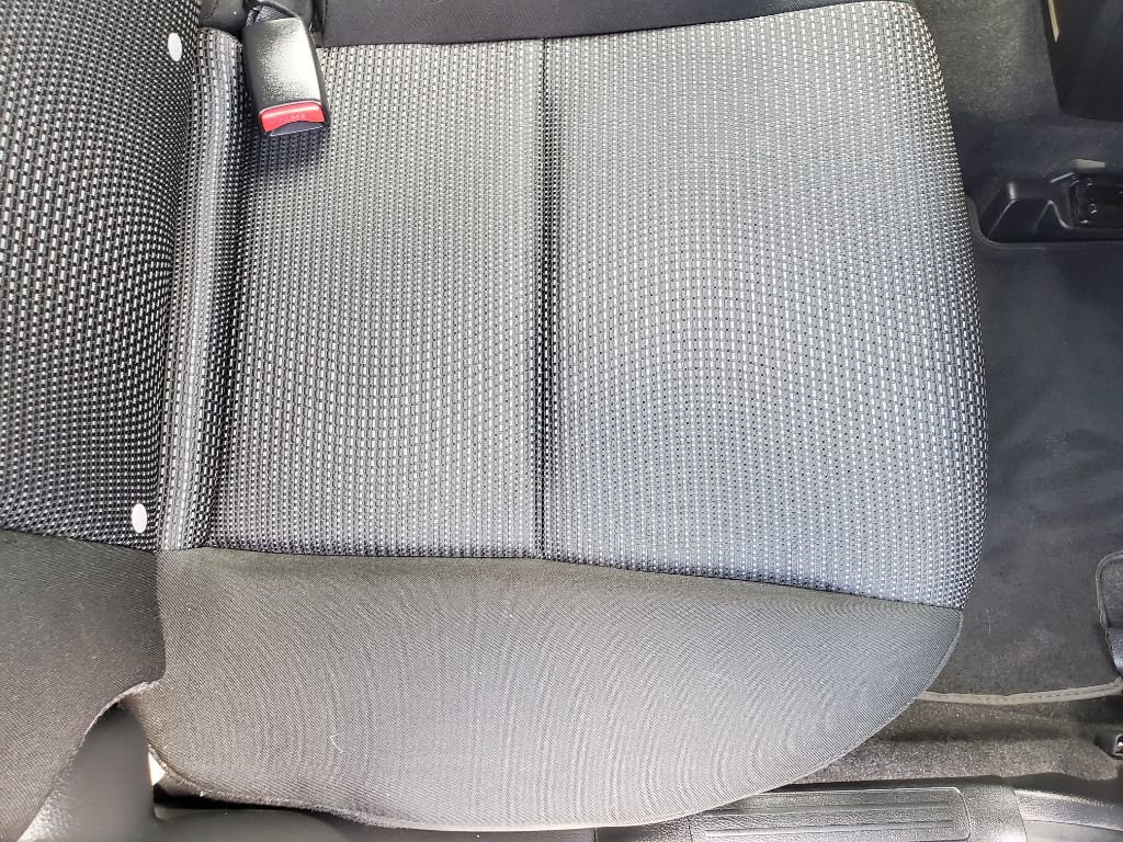 Used 2013 MAZDA MAZDA3 i Touring FWD image 33