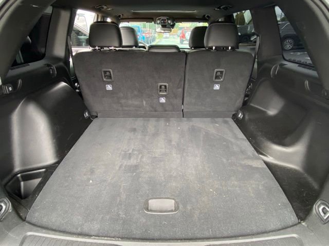 Used 2023 Jeep Grand Cherokee Altitude AWD/4WD image 25