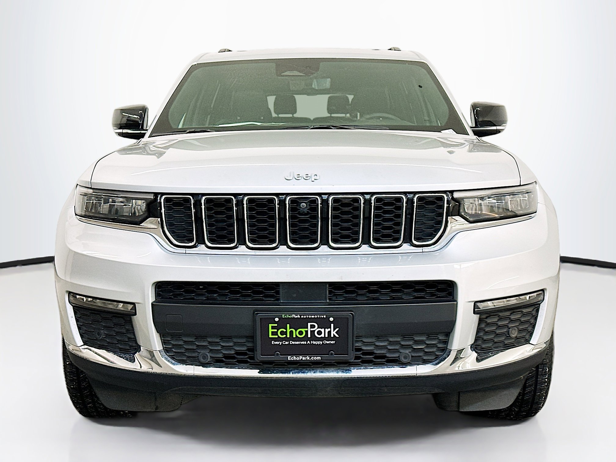 Used 2024 Jeep Grand Cherokee L Limited w/ Luxury Tech Group II image 2