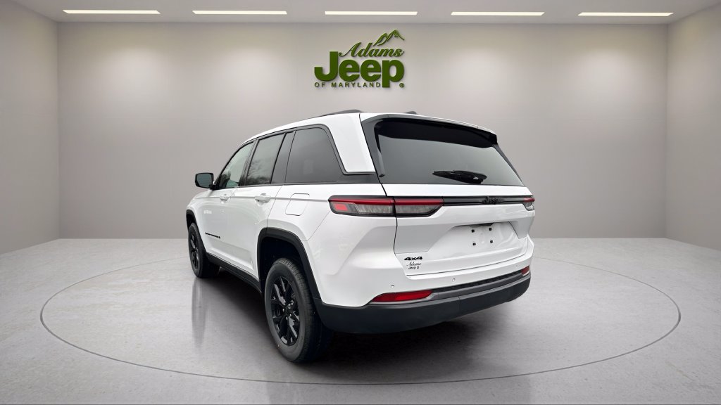 New 2026 Jeep Grand Cherokee Altitude AWD/4WD image 19