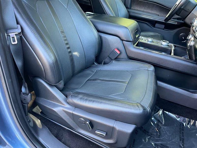 Used 2018 Ford Expedition Limited w/ Equipment Group 302A AWD/4WD image 75