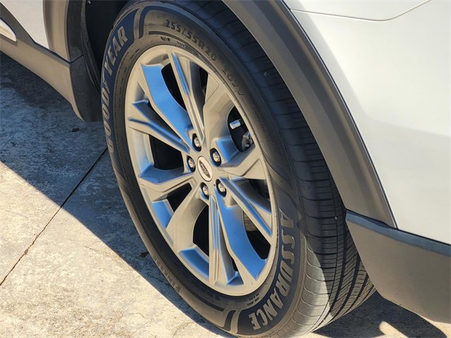 Used 2021 Ford Explorer Limited w/ Equipment Group 301A image 7