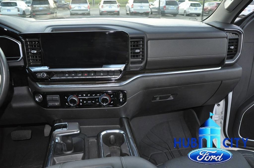 Used 2022 Chevrolet Silverado 1500 RST w/ Convenience Package II image 20