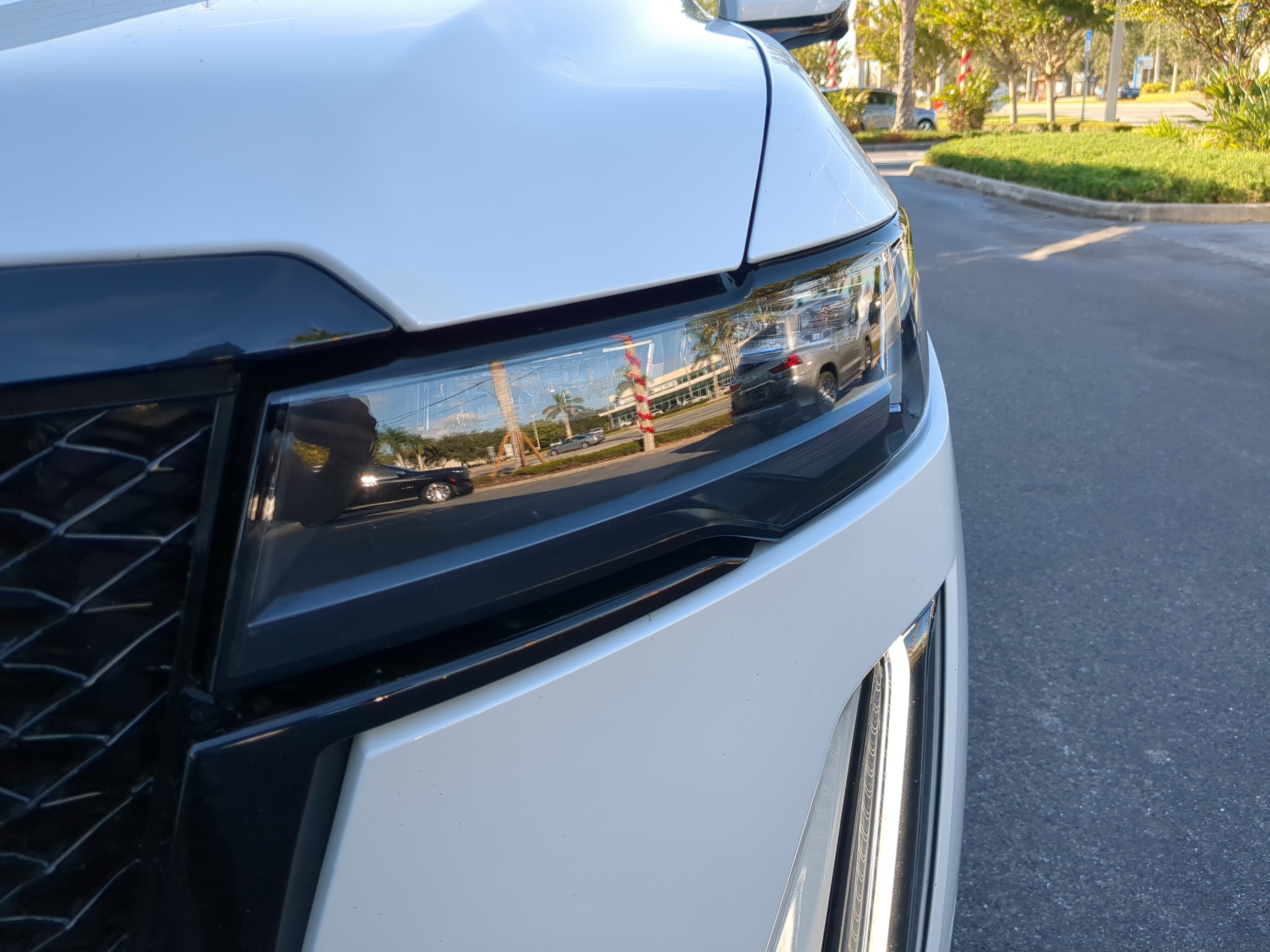 Used 2022 Cadillac Escalade Sport Platinum image 9