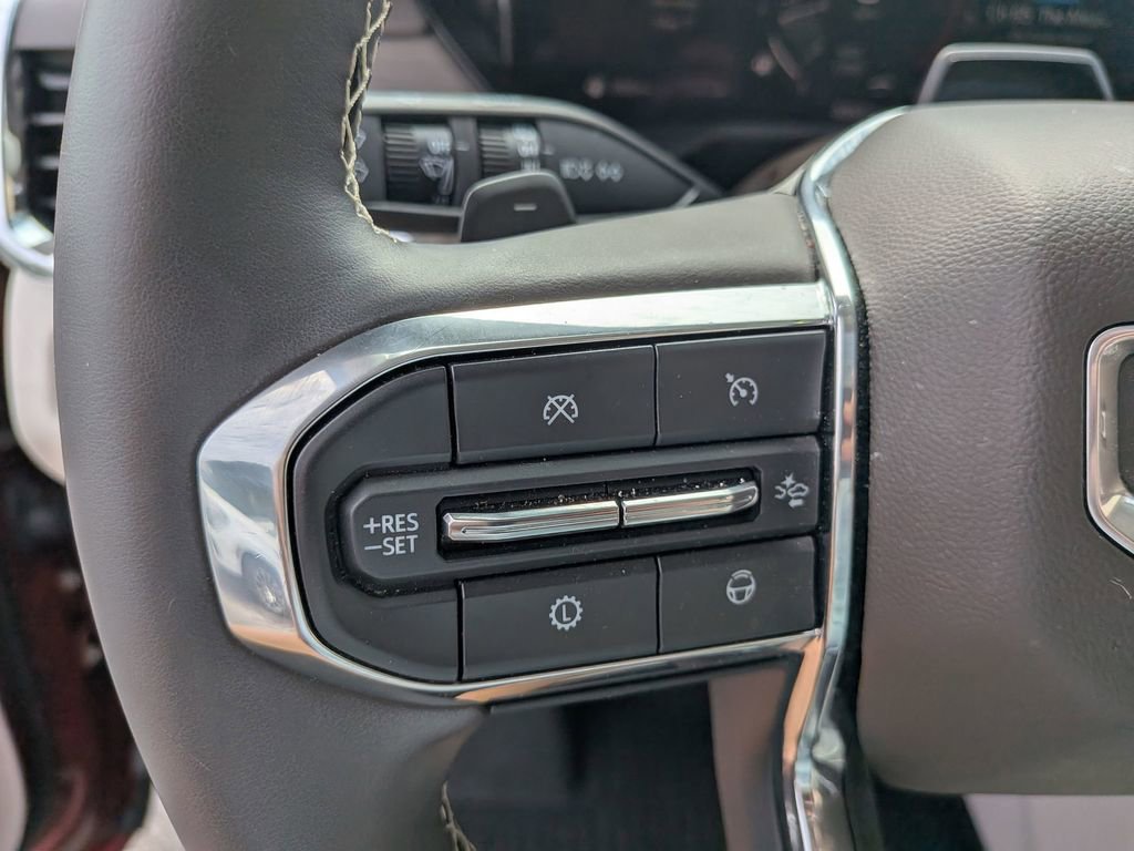 Certified 2025 GMC Acadia Denali w/ Super Cruise Package FWD image 15