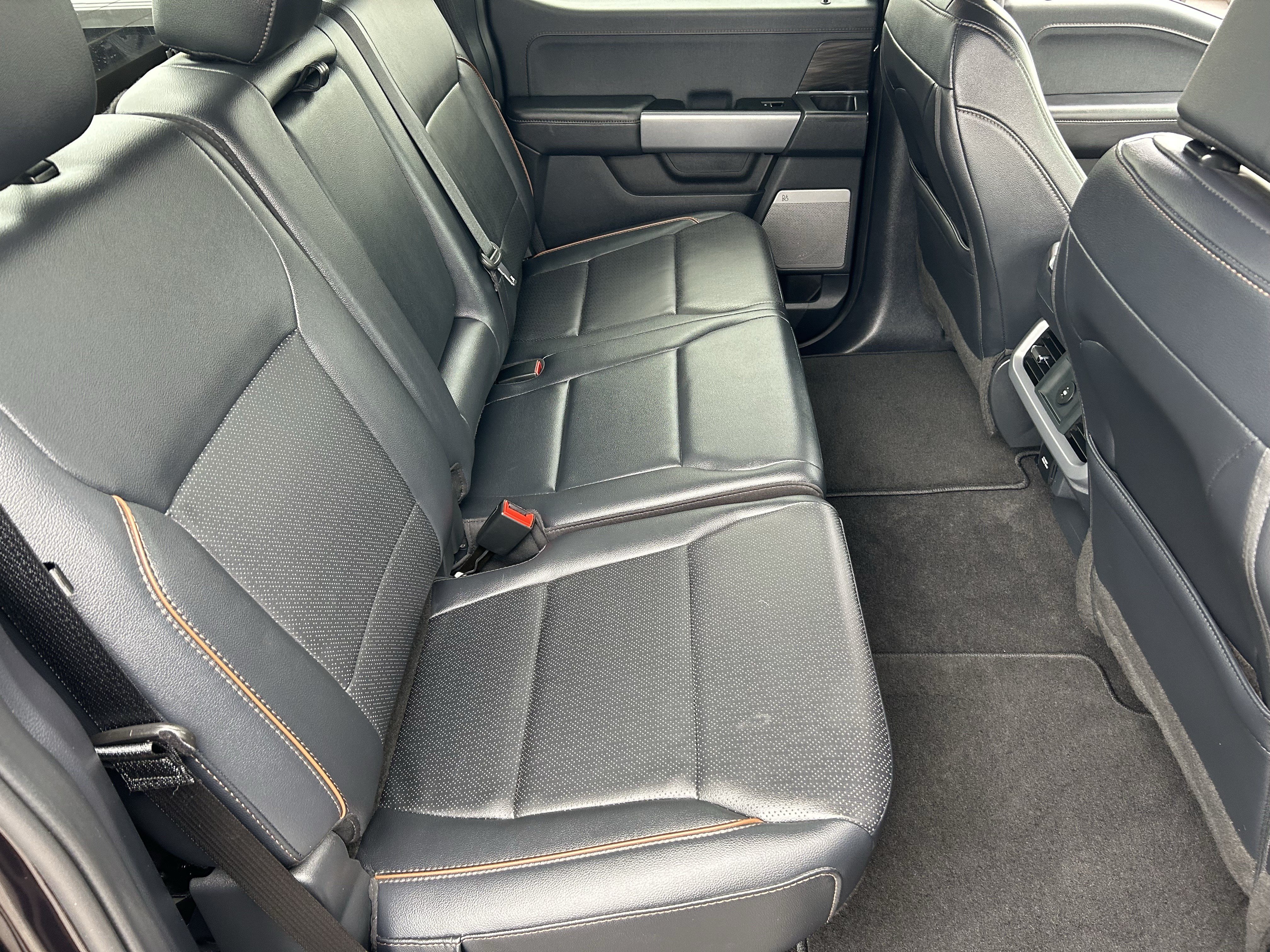 Used 2025 Ford F150 Lariat AWD/4WD image 11