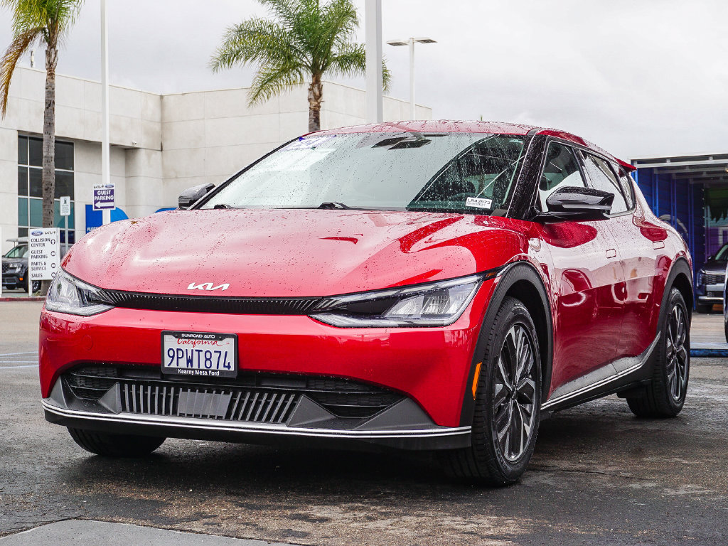 Certified 2024 Kia EV6 Light RWD image 4