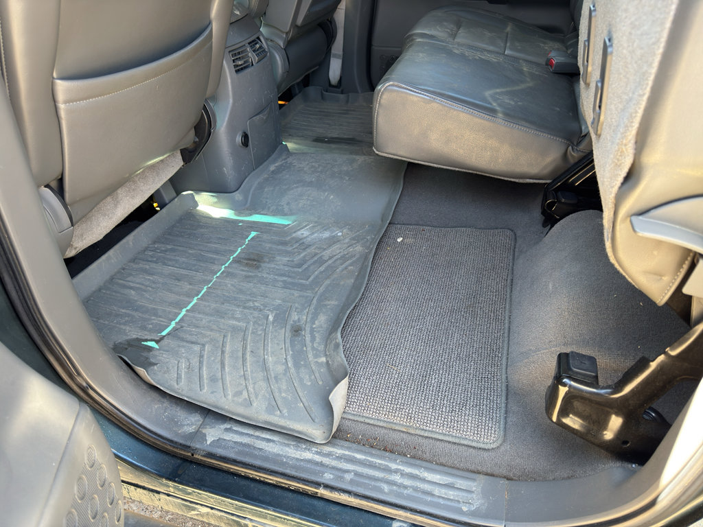 Used 2005 Nissan Titan LE w/ (R02) LE Off-Road Pkg image 22