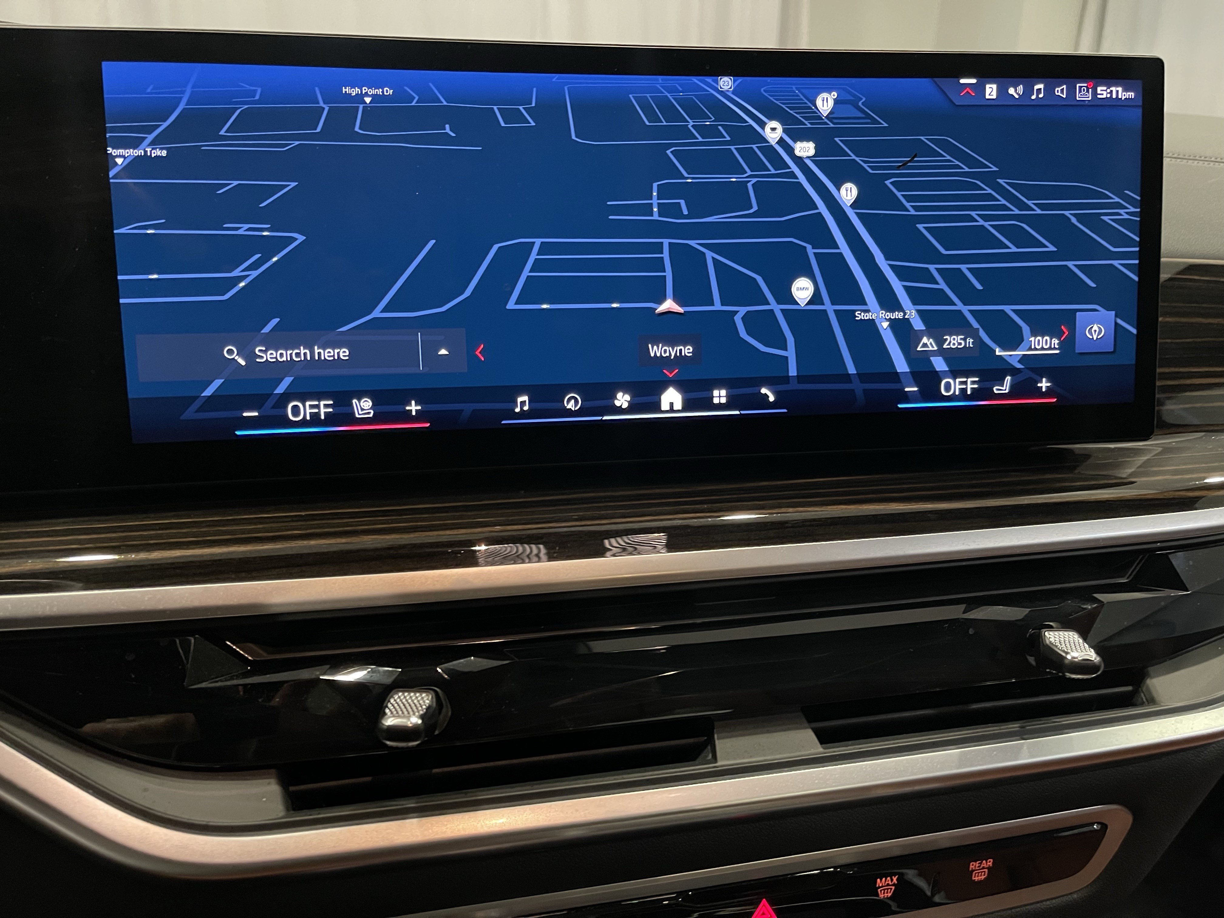 Certified 2025 BMW X7 M60i w/ Executive Package AWD/4WD image 22