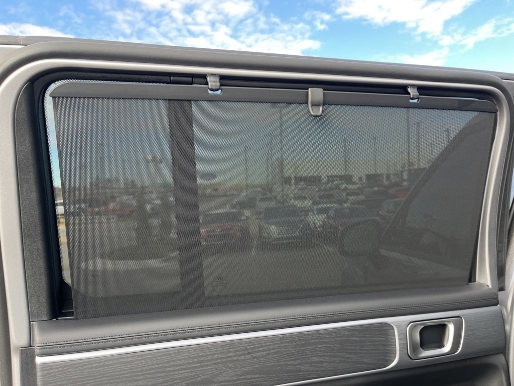 New 2025 Hyundai Santa Fe Limited image 12