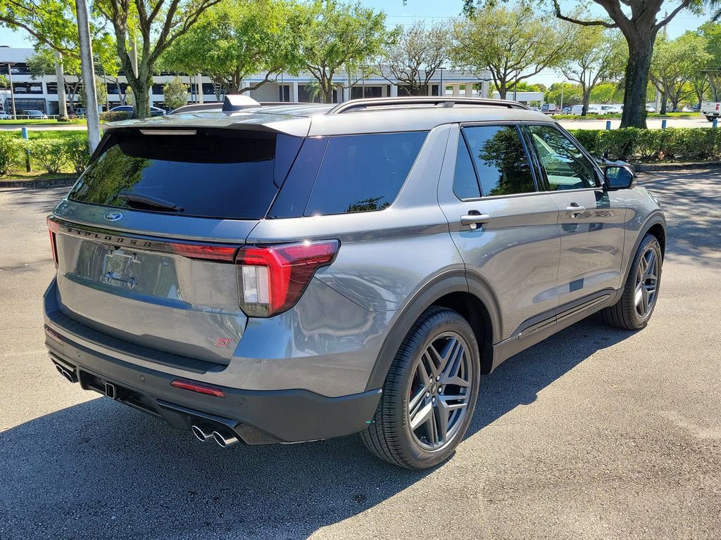 Used 2026 Ford Explorer ST w/ Sun And Sound Package image 5