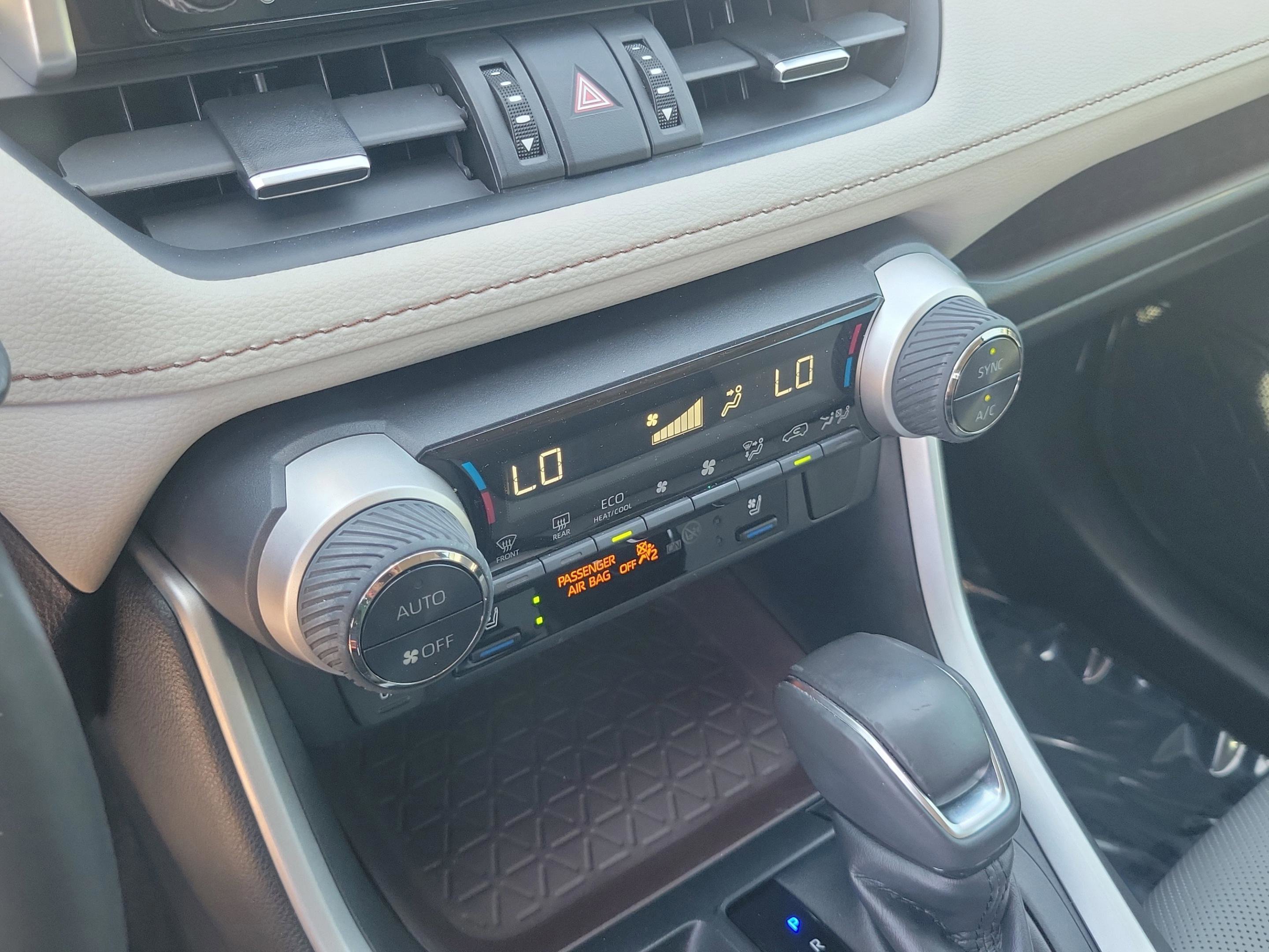 Used 2020 Toyota RAV4 Limited w/ Limited Grade Weather Package AWD/4WD image 19