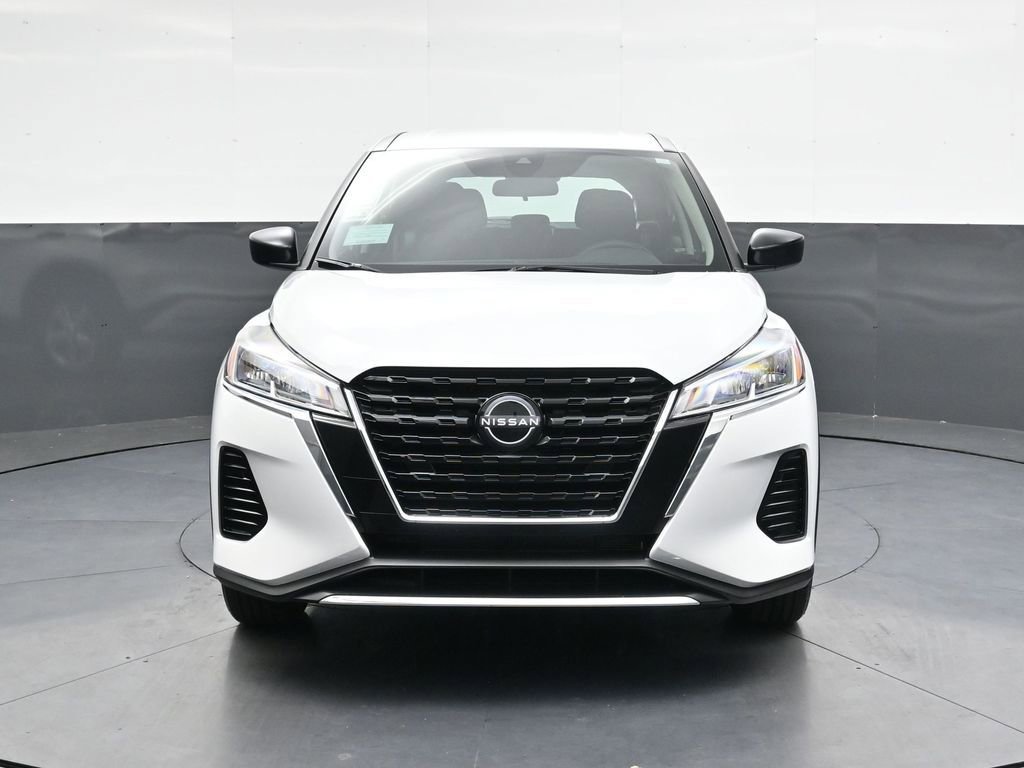 Certified 2025 Nissan Kicks Play S FWD image 14