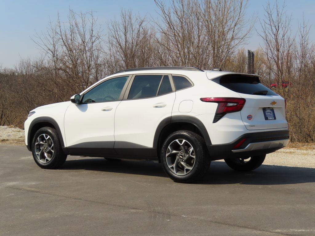 Certified 2025 Chevrolet Trax LT image 20