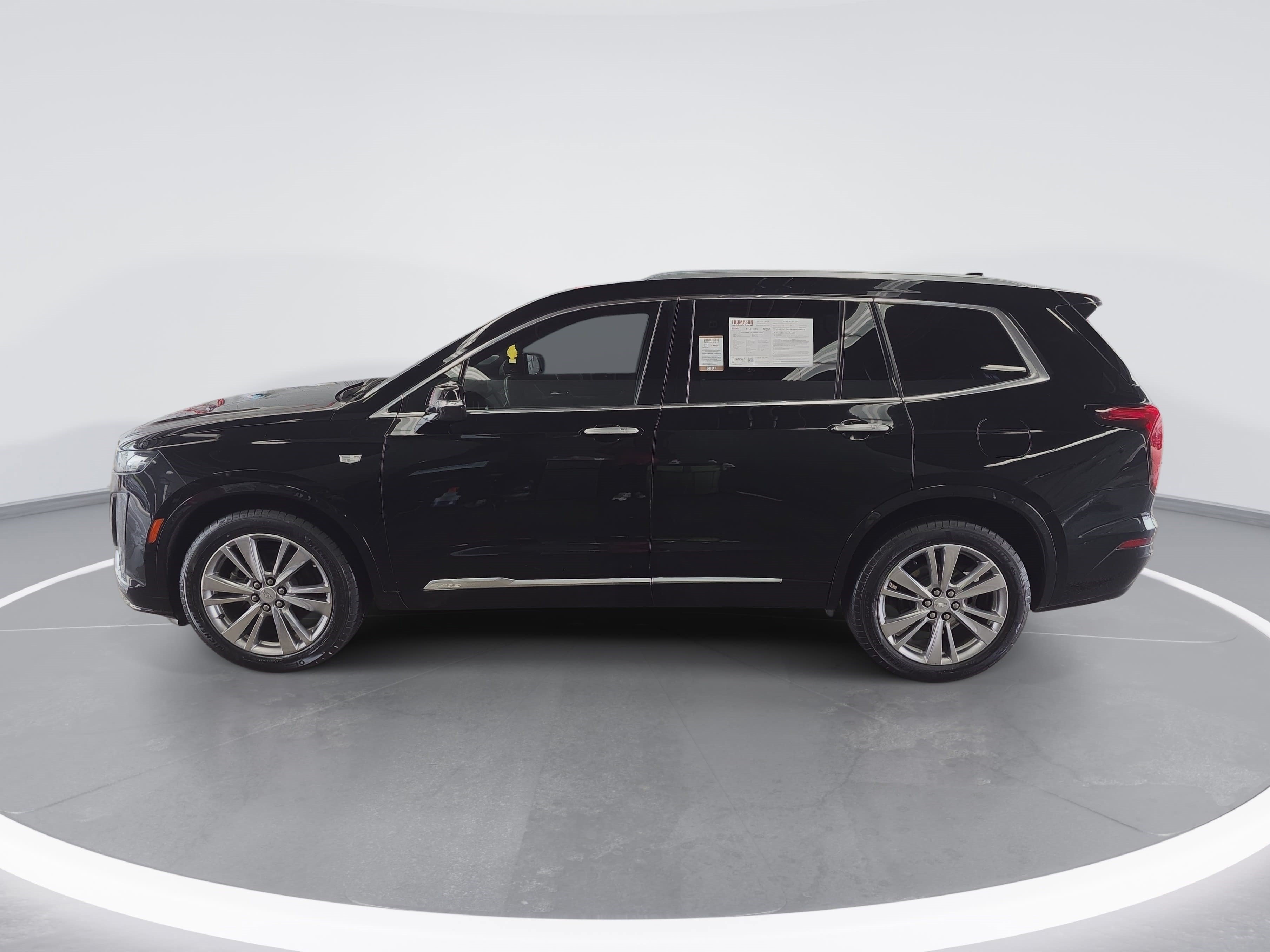 Used 2023 Cadillac XT6 Premium Luxury AWD/4WD image 6