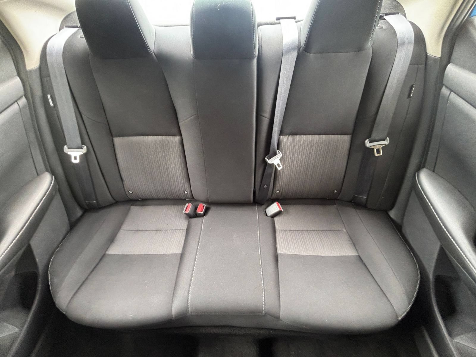 Used 2025 Nissan Sentra SV FWD image 38