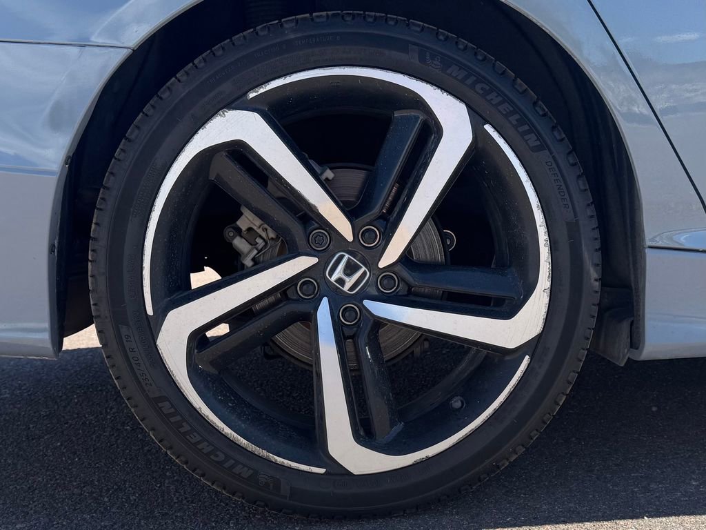 Used 2022 Honda Accord Sport image 11