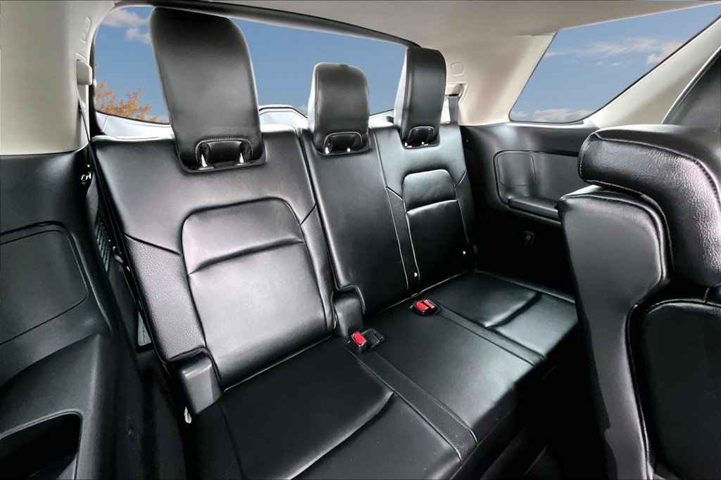 Used 2024 Nissan Pathfinder SL w/ Cargo Package FWD image 25