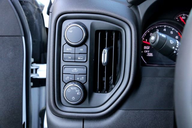 Used 2023 Chevrolet Silverado 1500 Custom image 19
