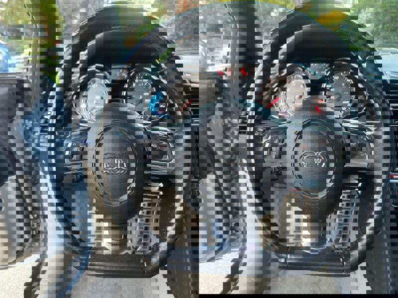 Used 2009 Audi R8 V8 w/ Enhanced Leather Pkg image 23