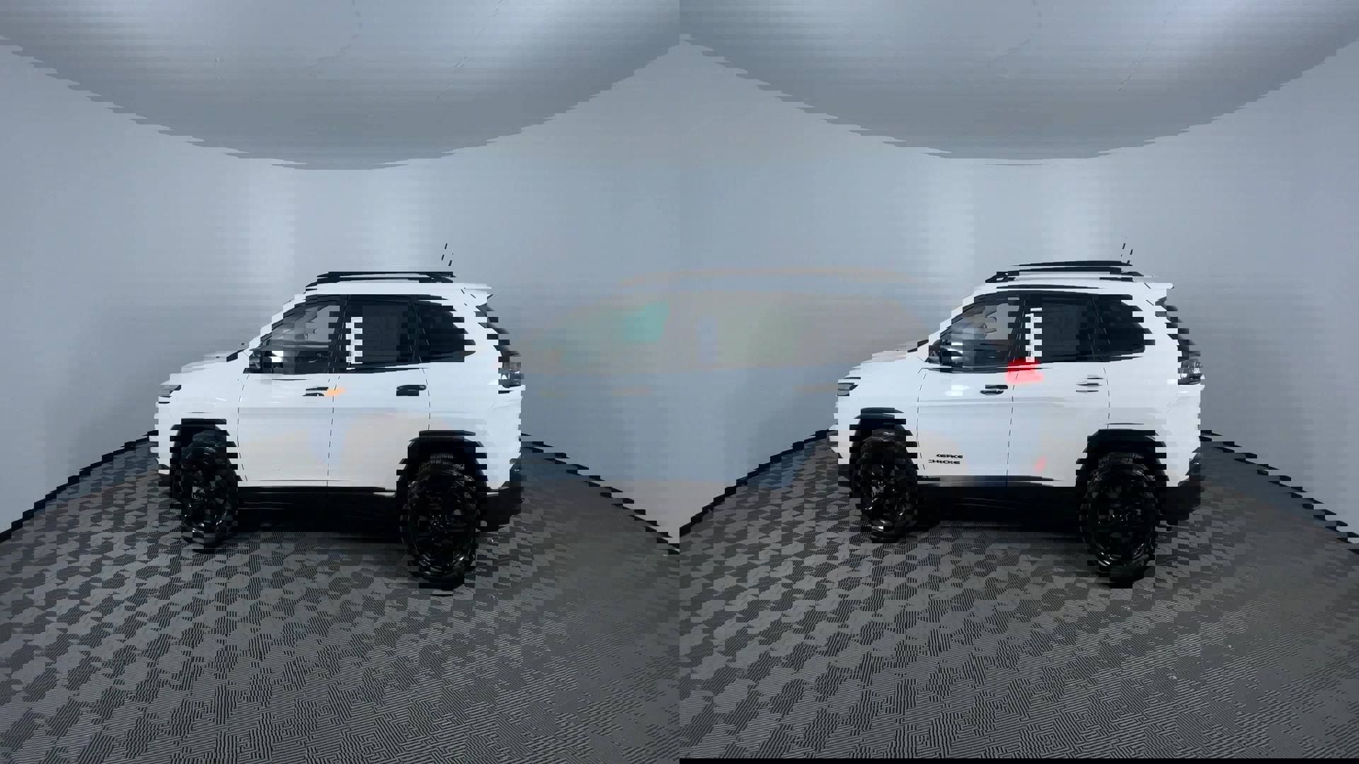 Used 2016 Jeep Cherokee Sport w/ Cold Weather Group image 6