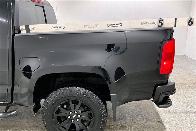 Used 2022 Chevrolet Colorado Z71 w/ Z71 Midnight Edition image 39
