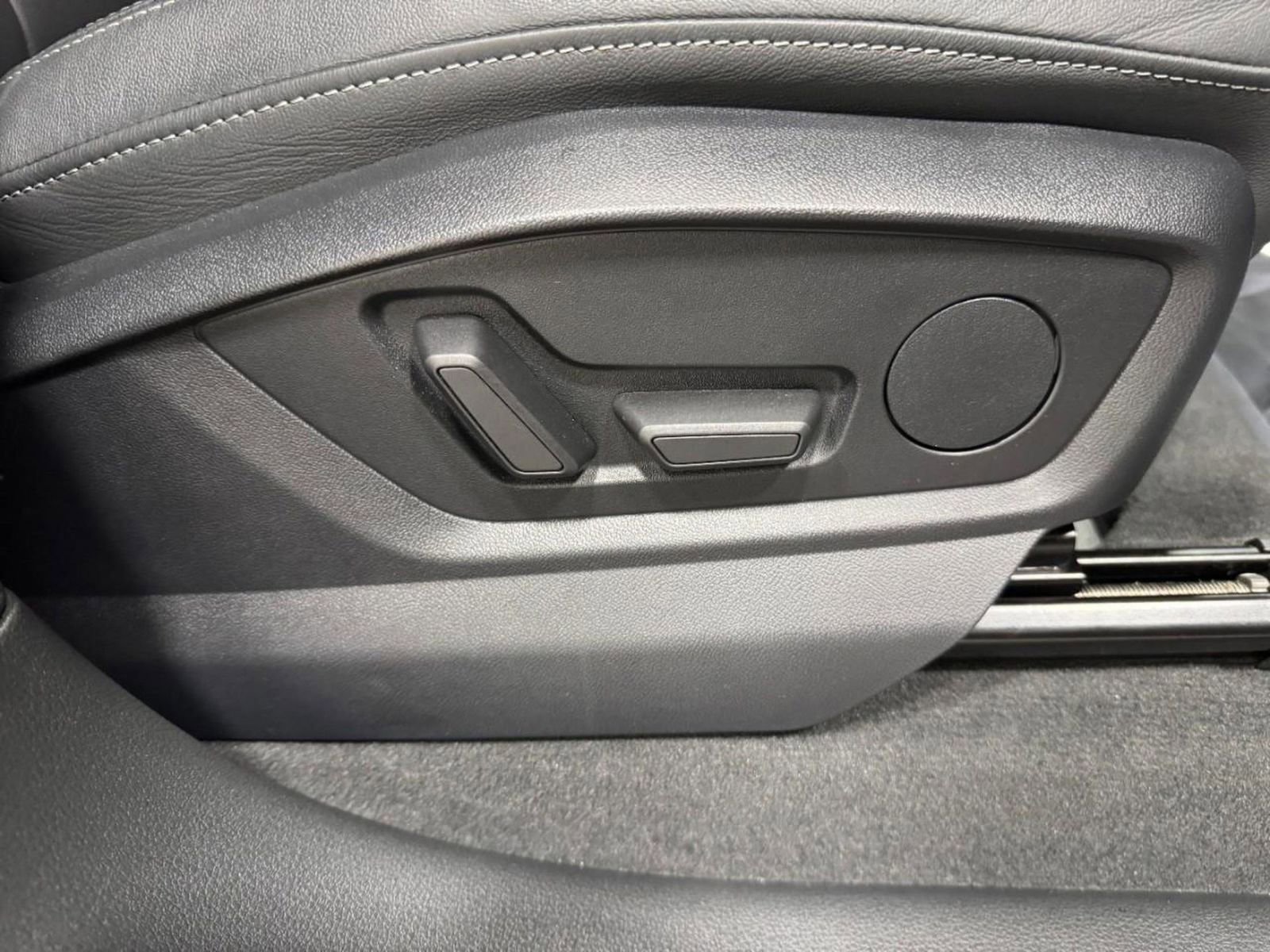 Certified 2023 Audi Q8 Premium w/ Convenience Package AWD/4WD image 22