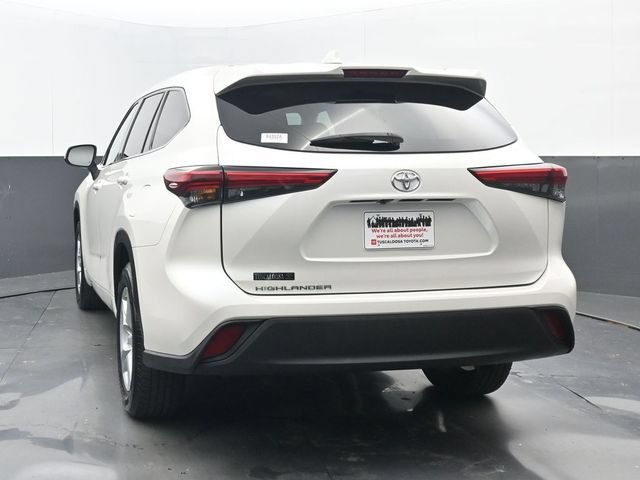 Used 2020 Toyota Highlander LE FWD image 20